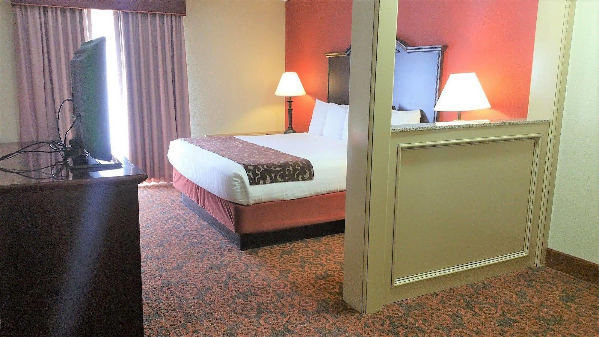 Governors Suites Hotel Oklahoma City Airport Area Exterior foto